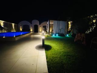 Lovely Private Villa - 7