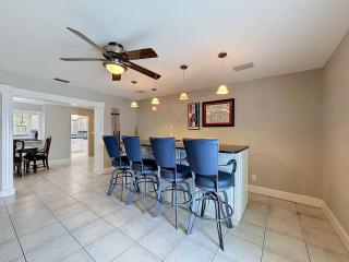 Spacious 4-Bedroom Pool Home near Seminole Beach - 3