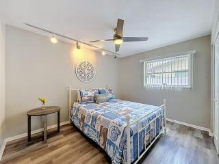Spacious 4-Bedroom Pool Home near Seminole Beach - 1