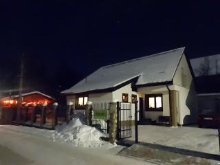 Chalupa pri vodopade - 0