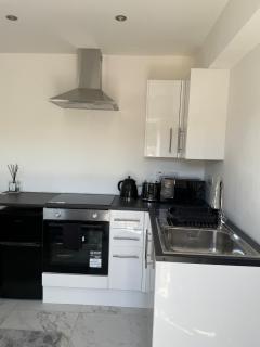 One Bedroom Luxurious Flat - 6