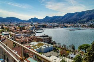Magic Lake -Downtown Como - 9