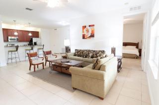 Condo 5min-Universal | Spacious Condo VC101 - 6