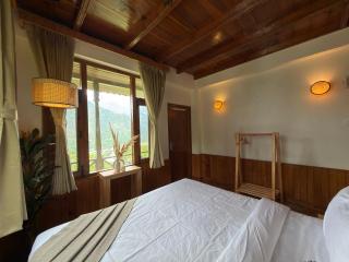 Tora House - 8