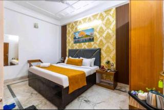 Spot on Aura Inn - Noida - 8