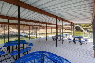 Our Cove Retreat - Perfect for Wave-Free Swimming, Tanning & Prime Location Fun! - 8