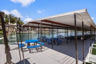 Our Cove Retreat - Perfect for Wave-Free Swimming, Tanning & Prime Location Fun! - 5
