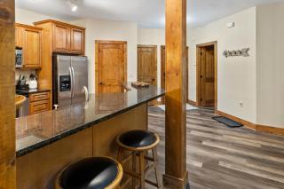 Bearfoot Lodge - 7