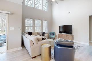 Bishops Landing --- 38480 Carroll Dr - 7