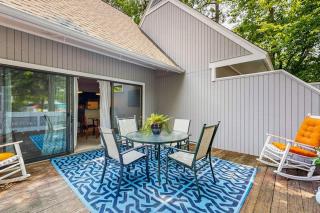 Sea Colony --- 6501 Woodland - 0