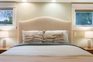 Monthly Rental | Hawthorne Retreat + Pet Friendly + Furnished + Walkable - 6
