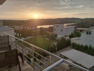 Vesna Lake Apartments - 9