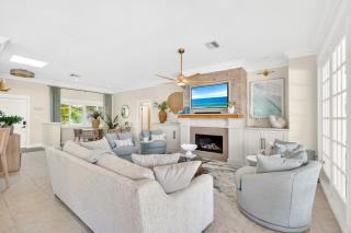 Waterfront Home with Pool & Dock - 9