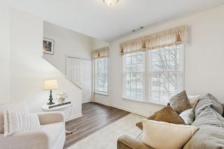 Bear Trap --- 45B Willow Oak Avenue - 3