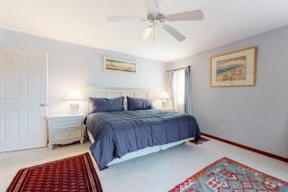 Cat Hill - 436 Tamarack - 2