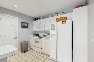 Sea Colony - 55054 Pine Lake Dr - 2