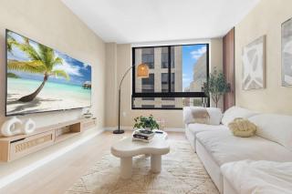 Wynwood Top Floor 2BR Pool Gym Views - 6