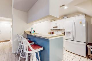 Sea Colony - 53033 Lakeshore Dr - 2