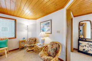 Gull's Nest --- 39638 S Gulls Way Ct - 2