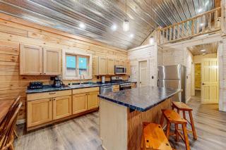 Black Bear Cabin - 4
