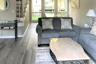 Sea Colony - 3101 Round Robin Way - 4