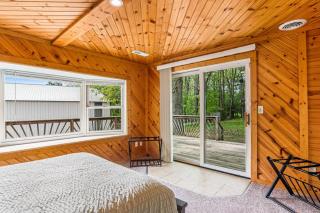 Moe's Vineyard - Cabin - 1