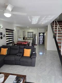 Ocean Breeze Retreat - 8
