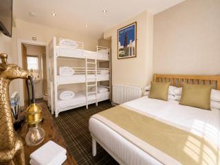 The Kings Cross Hotel - 8