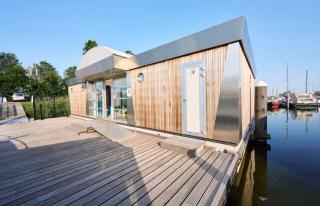 Glamping Houseboat - 5