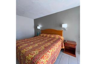 Regency Inn Daytona Beach Near Airport - 4