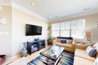 Grande at Canal Pointe - 37696 Ulster Dr, Unit #12 - 8
