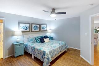 Seaside - Three's A Charm D-104 - 4