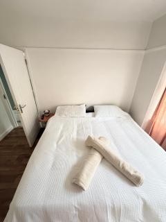 Spacious Private Room in Vibrant Near Selhurst Park stadium - 8