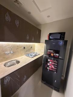 Luxury 1 Bed in Bahria - 4