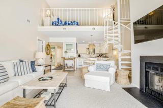 Sea Colony --- 3003C West Lake Ct - 4