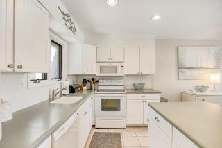 Sea Colony --- 3003C West Lake Ct - 2