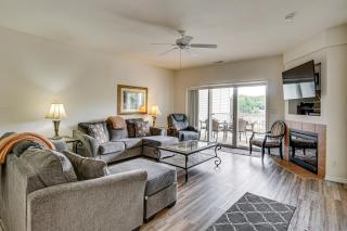 Lakefront Osage Beach Condo: Dock Your Boat Here! - 6