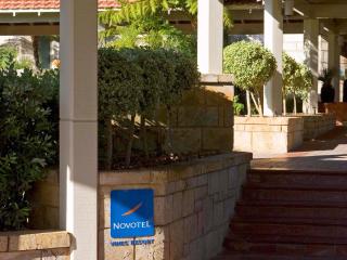 Novotel Vines Resort Swan Valley - 4