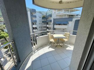 Two Bedroom Seafront Apartment 2 - 1