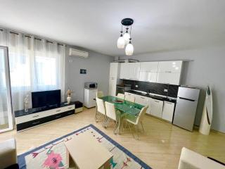 Two Bedroom Seafront Apartment 2 - Vlorë - 3