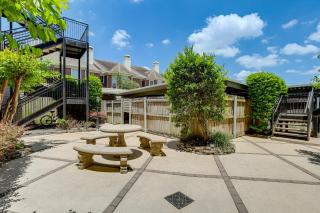 Walkable EaDo Condo Near Dtwn: Modern + Chic! - 9