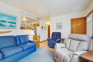 Hyannis Beach House - 6
