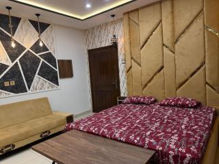 PRESTIGE FURNISHED APARTMENT in BUCH VILLAS MULTAN - 2