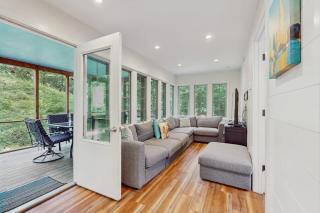 Hillside Cottage - 1