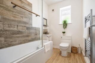 Spacious 2BR Durham Home for Contractors - 5