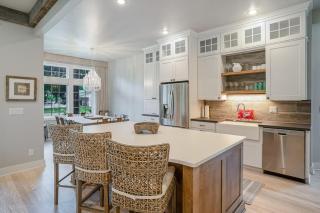 Lakeshore Luxury - 6