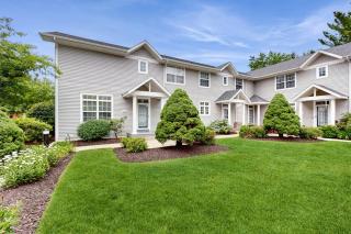 Beacon Court Condo F - 0