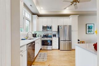 Beacon Court Condo F - 2