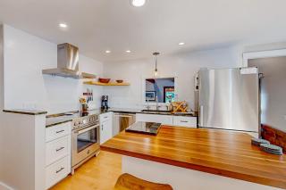 Private Pocasset Getaway - 1