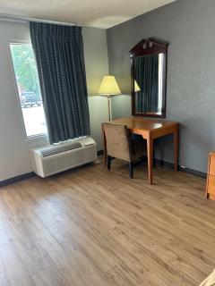 Rodeway Inn Hopkinsville - 5